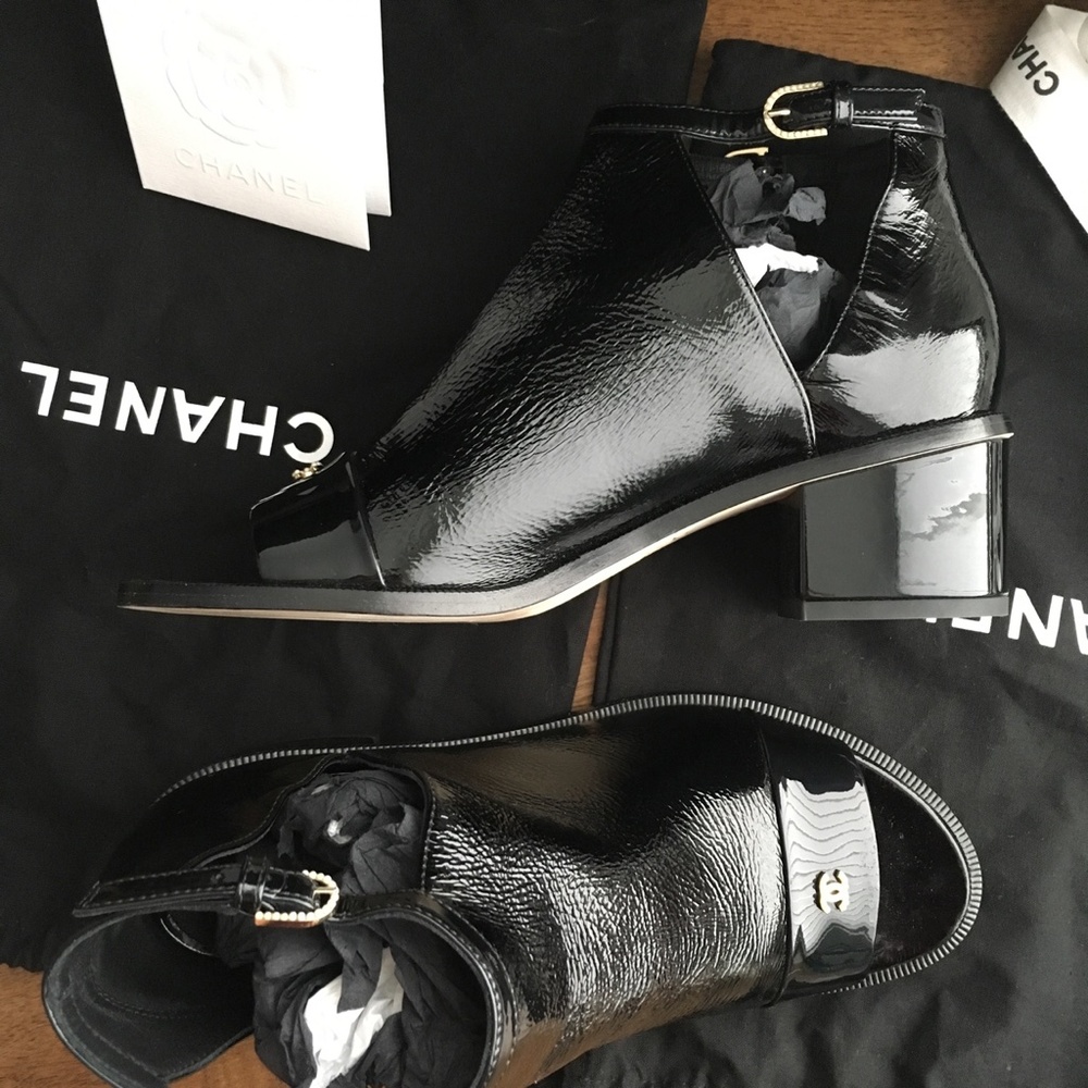 I AM LOOKING FOR THESE IN SIZE 11.5 OR 12